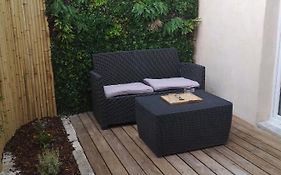 Studio zen au calme avec piscine partagée